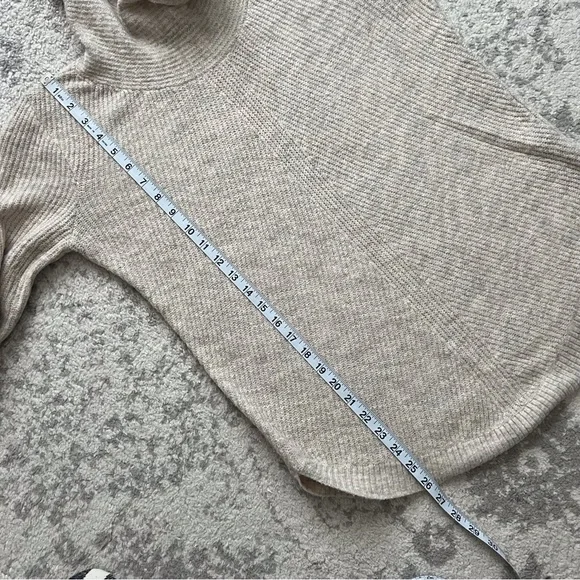 Tahari Womens Turtleneck Sweater Beige Tan Ribbed Knit Neutral Coastal Medium - Picture 7 of 7